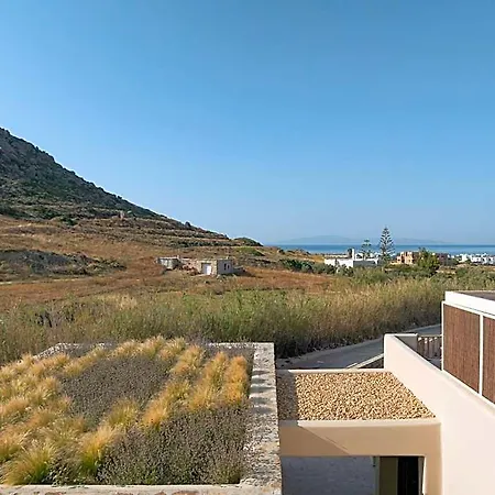 Отель The Key Naxos City